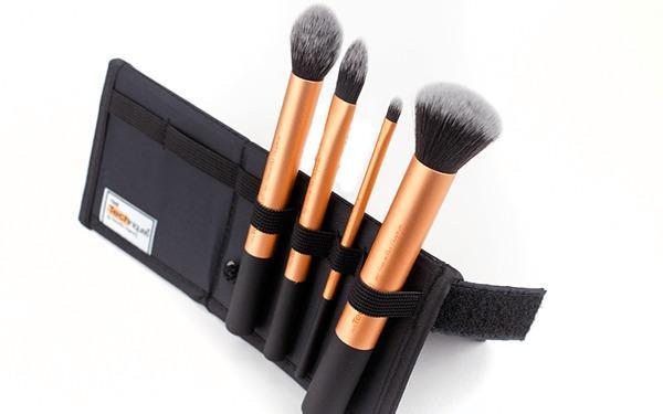 real-techniques-core-collection-makeup-brushes-stand-side-view2